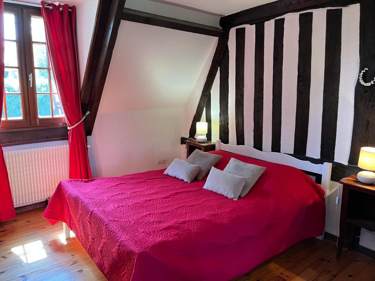 Vila Le Domaine Des Tostes Bonneville-la-Louvet Exteriér fotografie